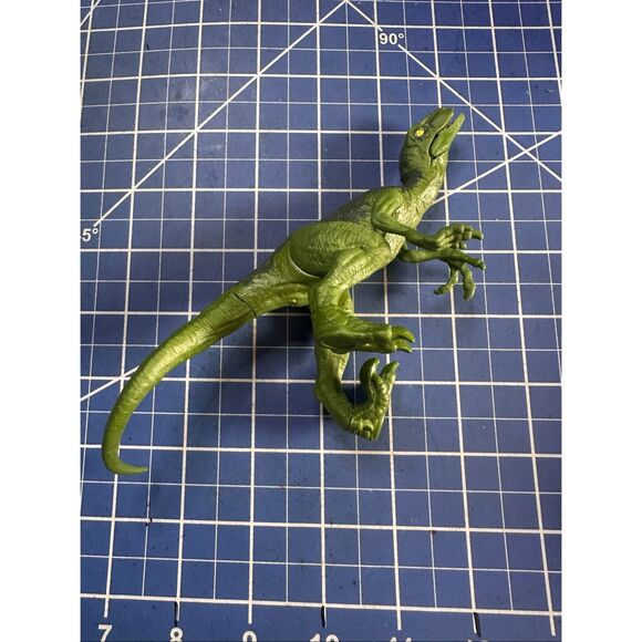 Jurassic World Fallen Kingdom VELOCIRAPTOR poseable dinosaur action figure Attac - Picture 2 of 5
